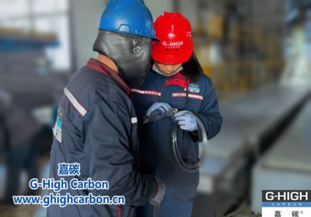 嘉碳機修人員火速行動，高效解決生產(chǎn)現(xiàn)場設(shè)備故障